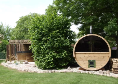 sauna finlandais extérieur aux Champs des Amours à Rocquigny