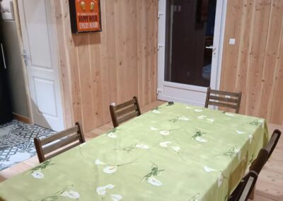 Gîte 6 personnes Aux Champs des Amours - Coin salle à manger