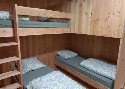 aux champs des amours - gîte 8 personnes avec couchettes simples