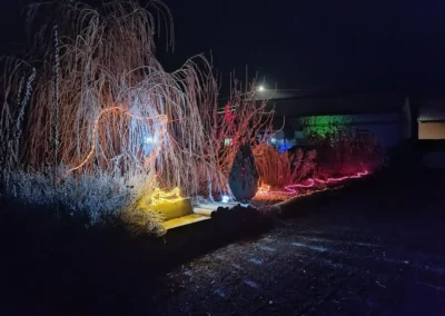 Gîte Aux Champs des Amours décoré pour Noël en extérieur